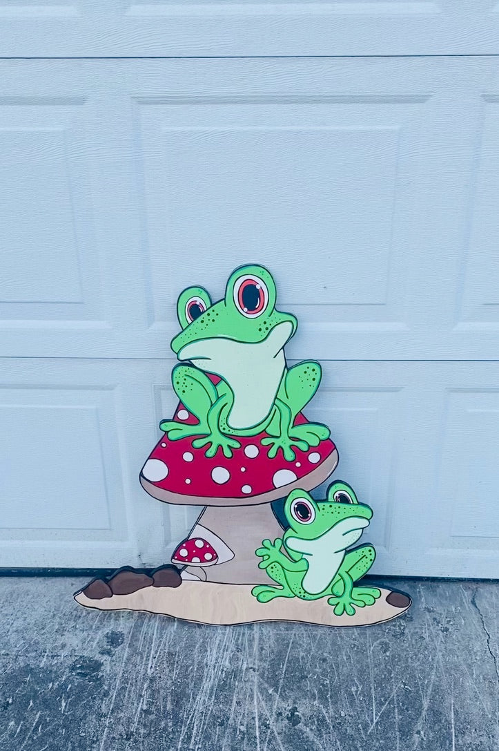 Frogs On Mushroom Wood Outdoor Yard Art Sign, Frog Garden Decoration
