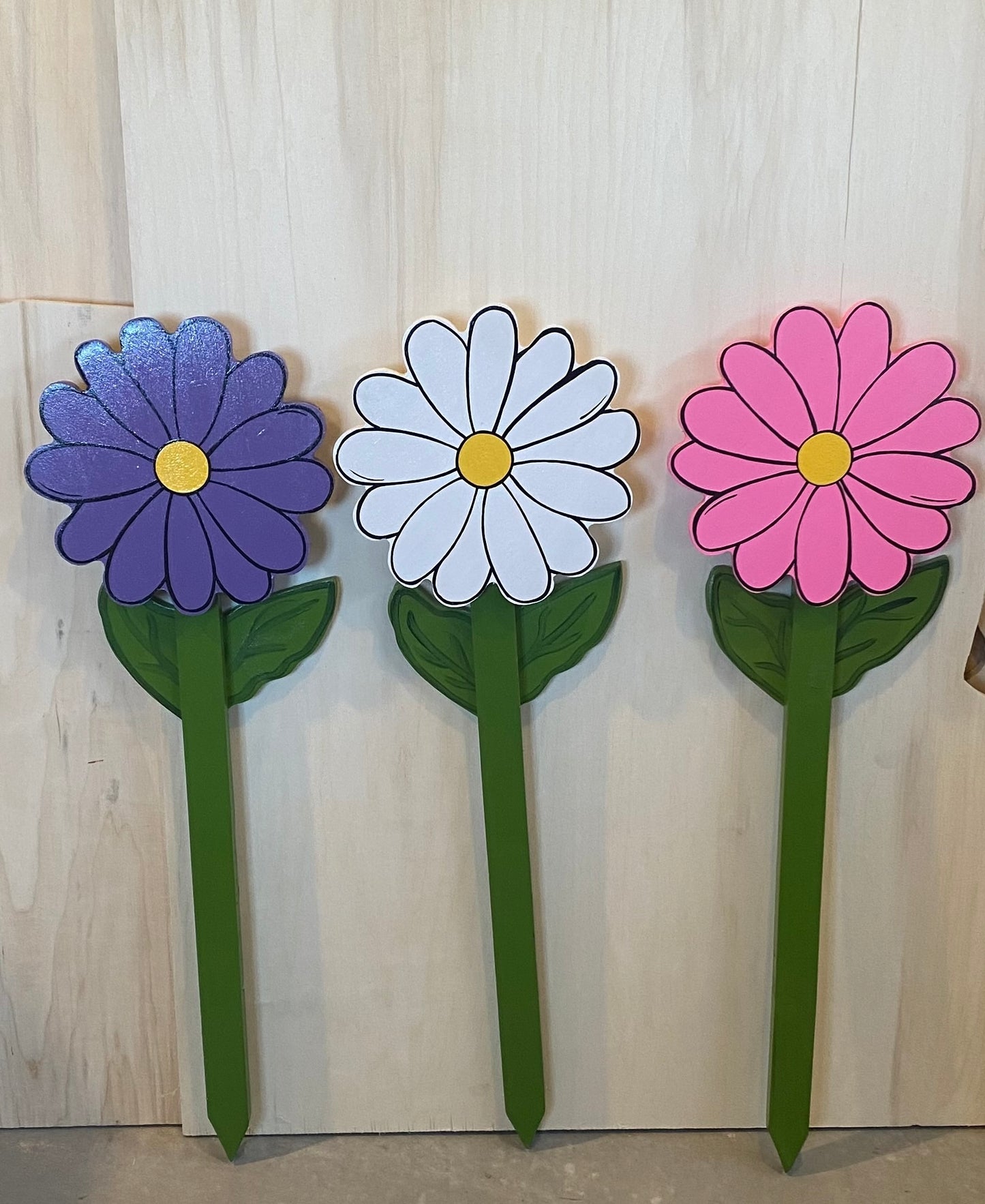 The Daisy Flower Never Needs Watering Wood Outdoor Lawn & Garden Decor Yard Art Sign