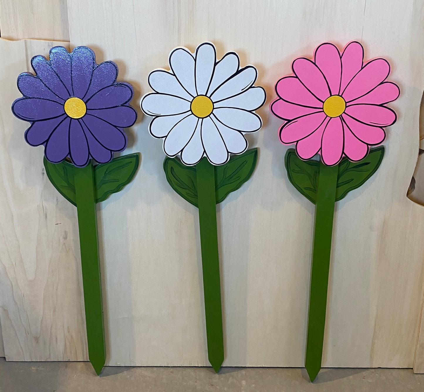 The Daisy Flower Never Needs Watering Wood Outdoor Lawn & Garden Decor Yard Art Sign