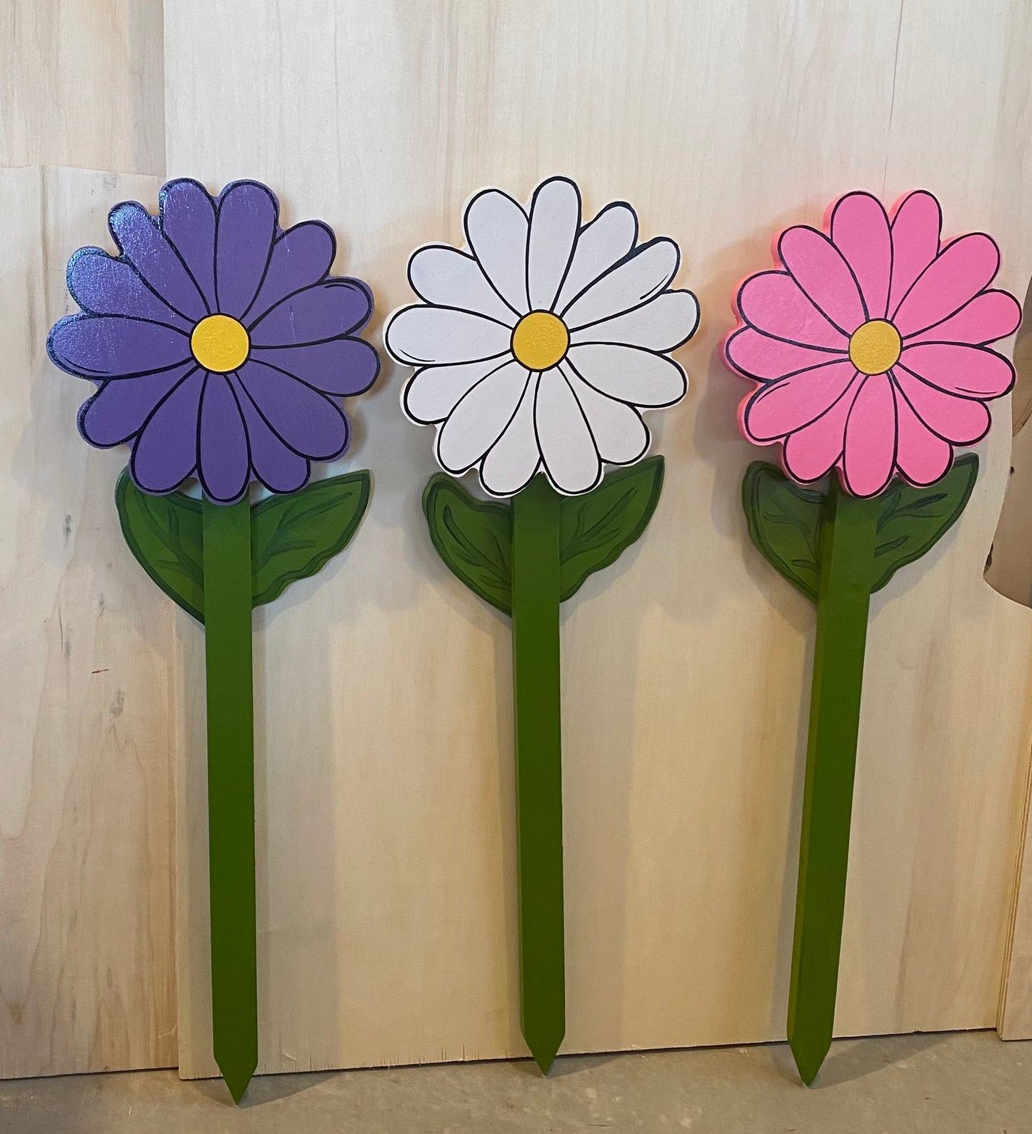 The Daisy Flower Never Needs Watering Wood Outdoor Lawn & Garden Decor Yard Art Sign