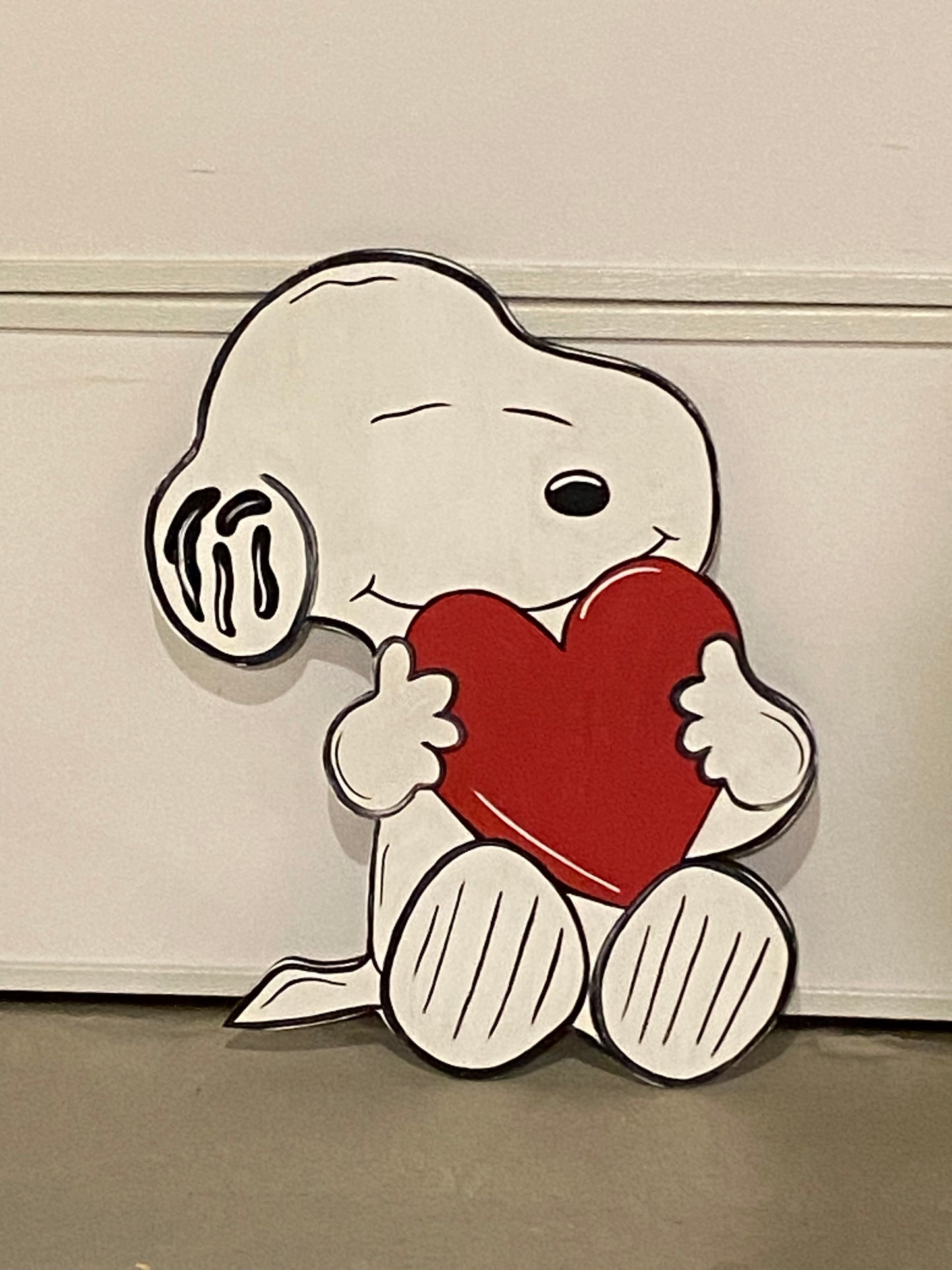 Beagle Dog Valentine’s Day W/ Heart, Wood Outdoor Yard Art