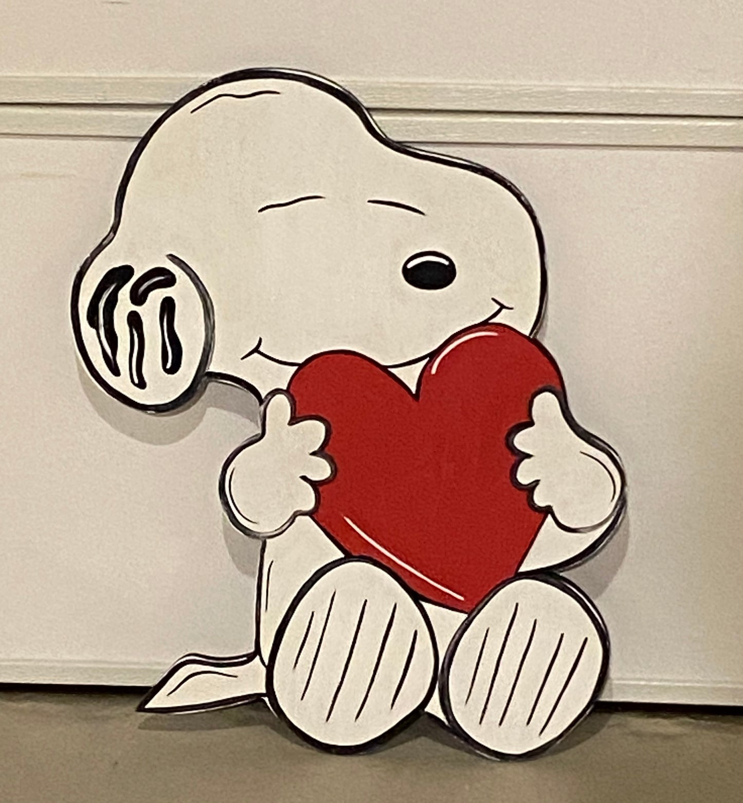 Peanut People Charlie Beagle Dog Valentine’s Day, Peanuts Wood Yard Art, Heart Outdoor Decor