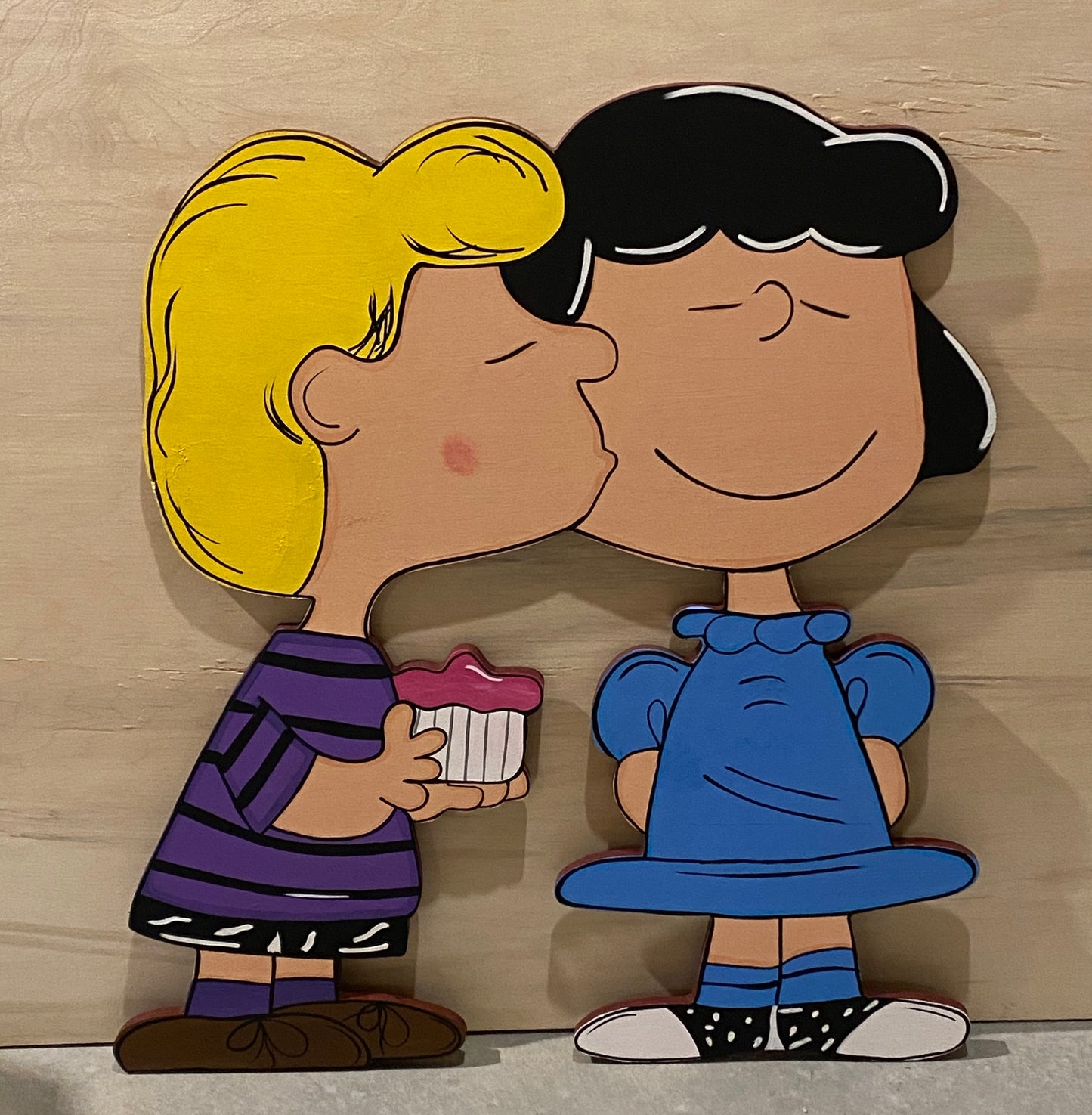 Peanut People Charlie Beagle Dog Valentine’s Day, Peanuts Wood Yard Art, Heart Outdoor Decor