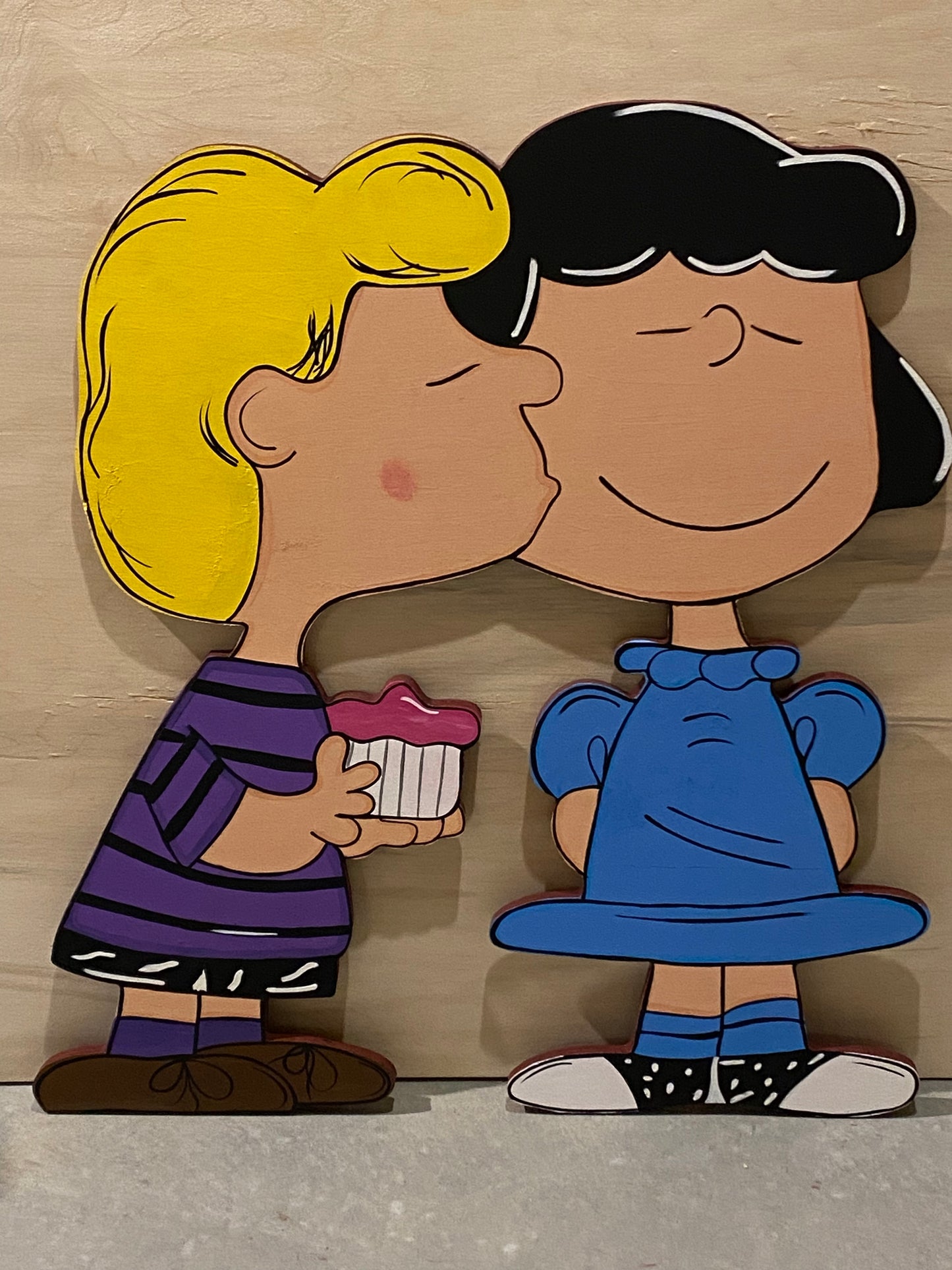 Peanut People Charlie Beagle Dog Valentine’s Day, Peanuts Wood Yard Art, Heart Outdoor Decor