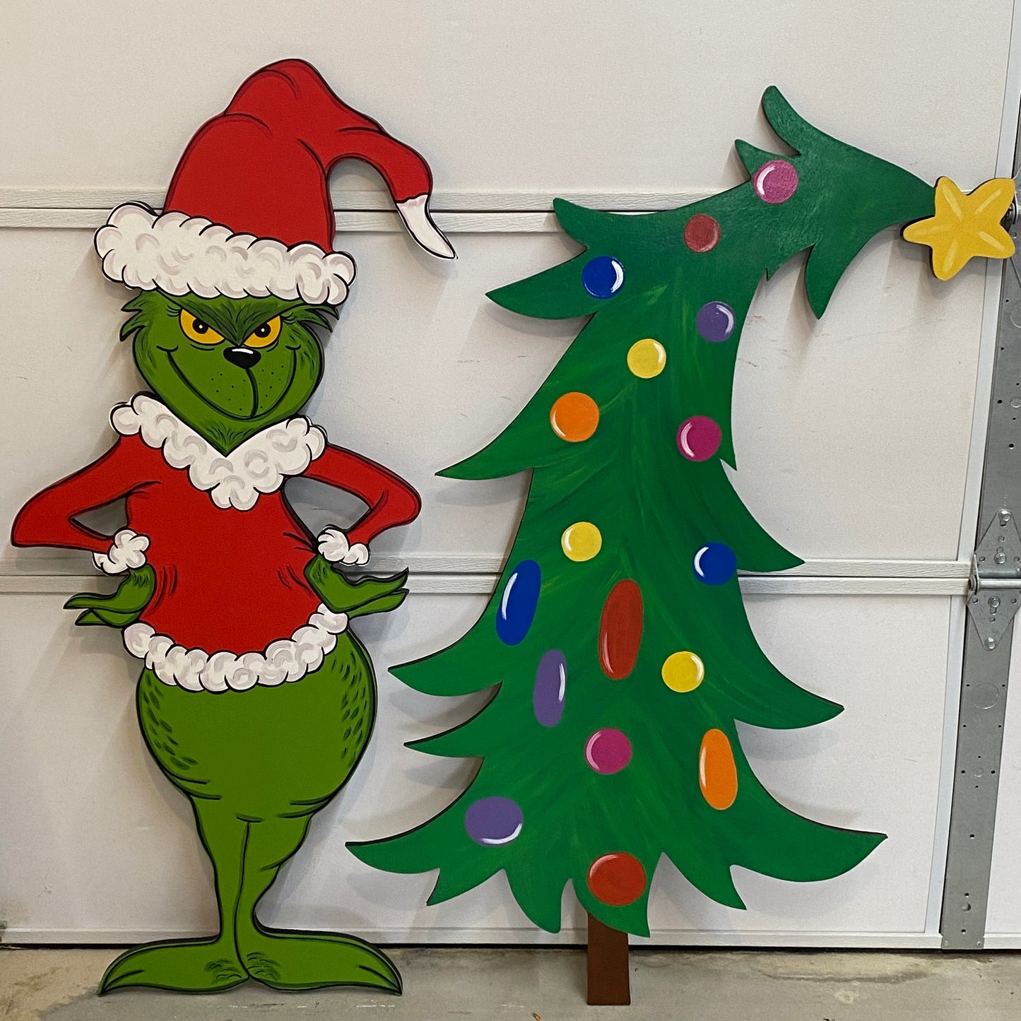 Grinch with Christmas Tree Whoville Wood Outdoor Yard Art Sign, Christmas Decor
