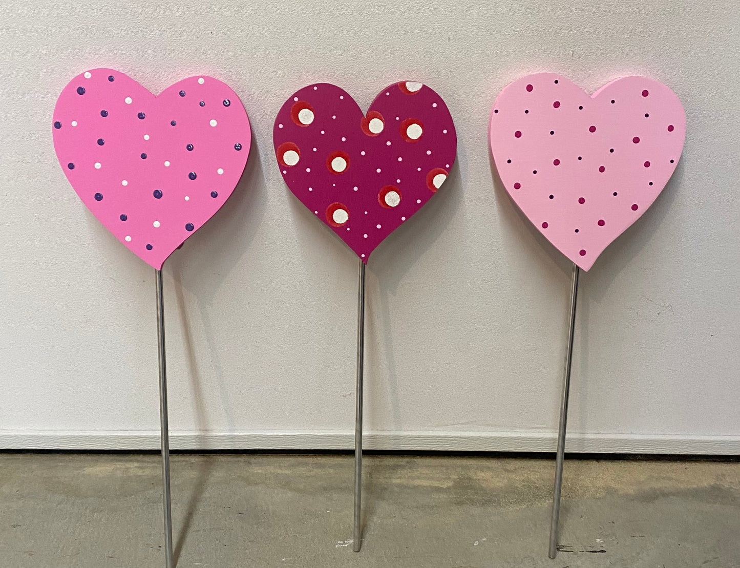 Valentine’s Day Wood Hearts Plant Poke, Yard Art Sign, Valentine Day Hearts, Set of 3