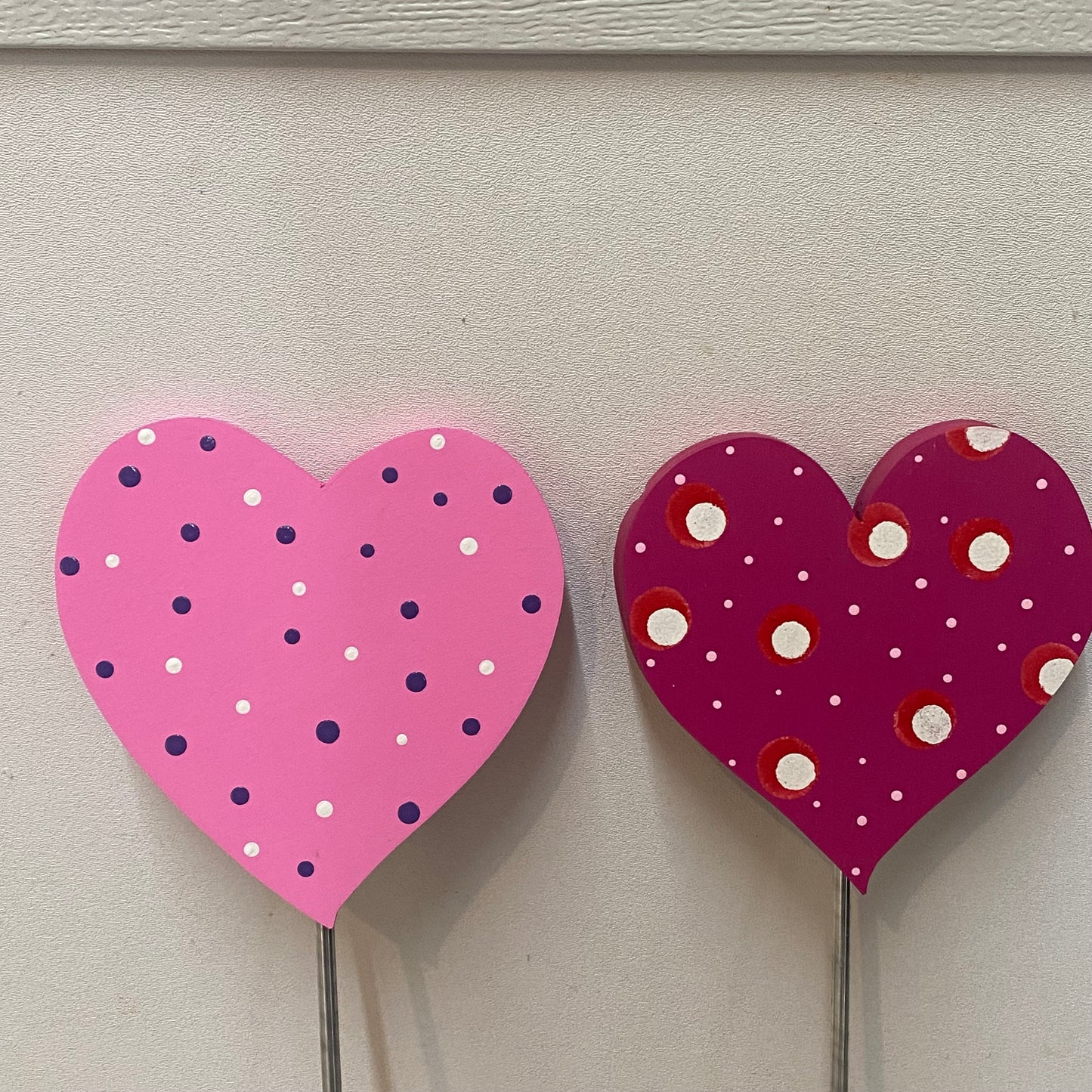 Valentine’s Day Wood Hearts Plant Poke, Yard Art Sign, Valentine Day Hearts, Set of 3