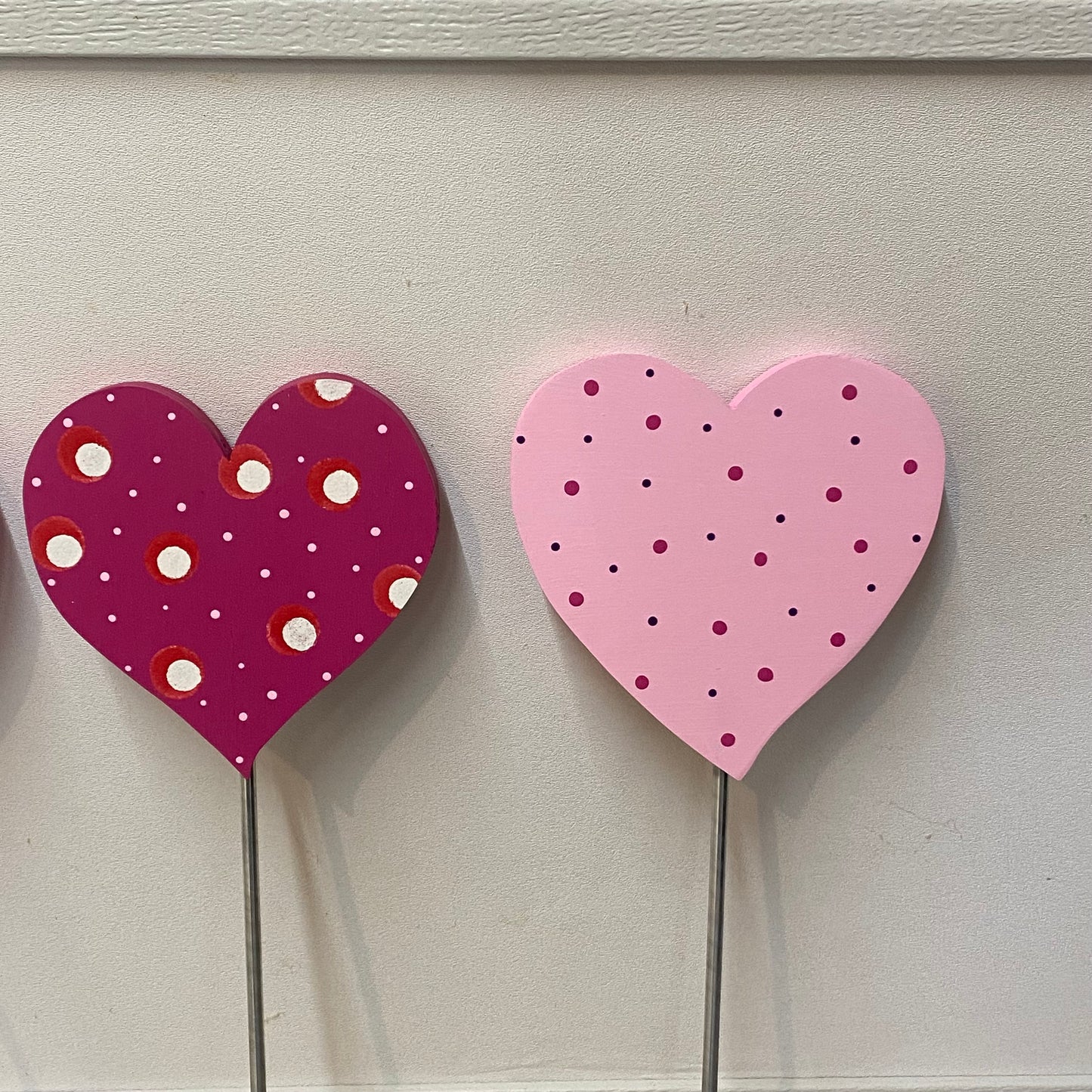 Valentine’s Day Wood Hearts Plant Poke, Yard Art Sign, Valentine Day Hearts, Set of 3