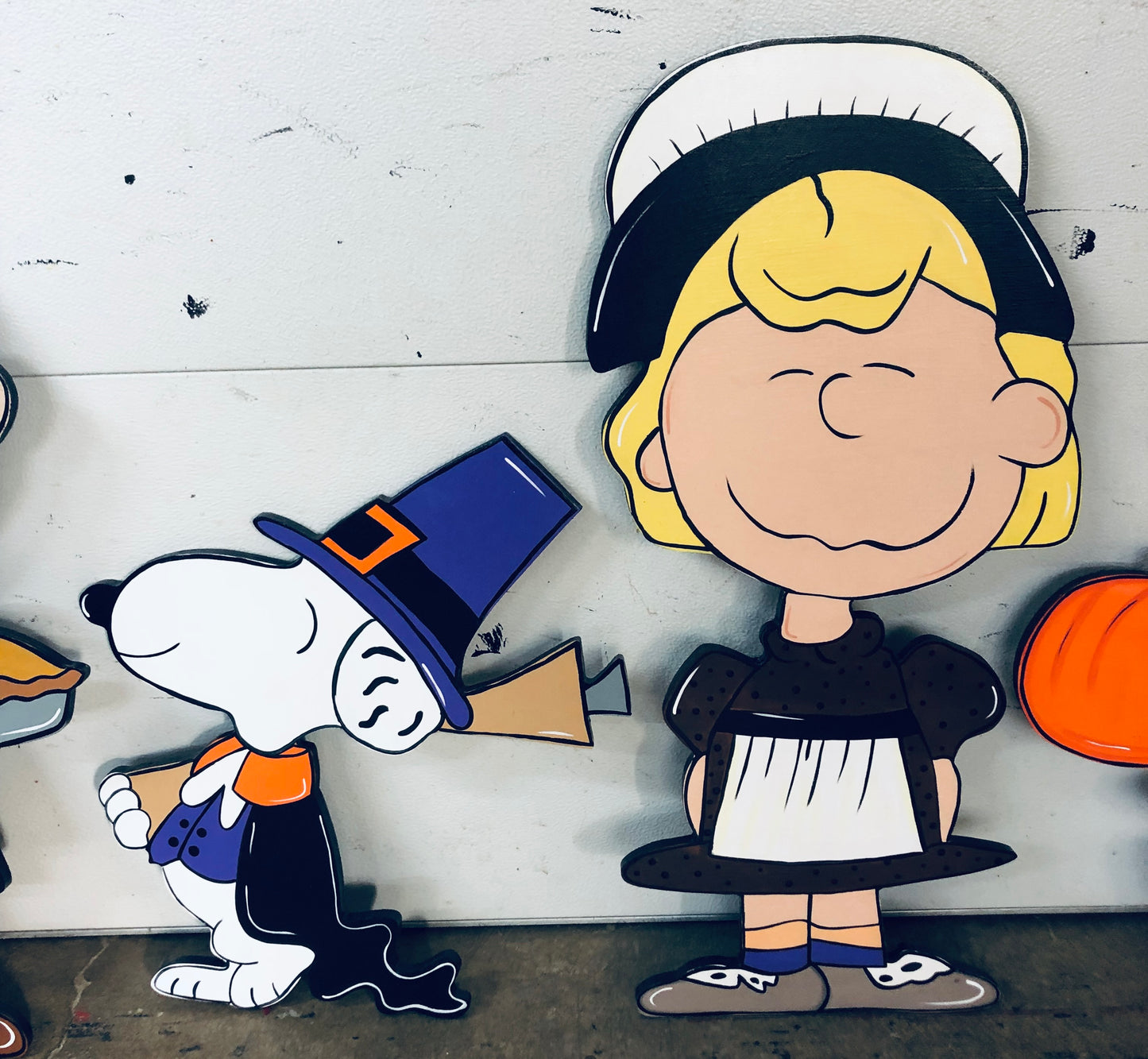 PEANUTS GANG THANKSGIVING WOOD OUTDOOR LAWN YARD ART SIGN, SET OF 8, CHARLIE BROWN