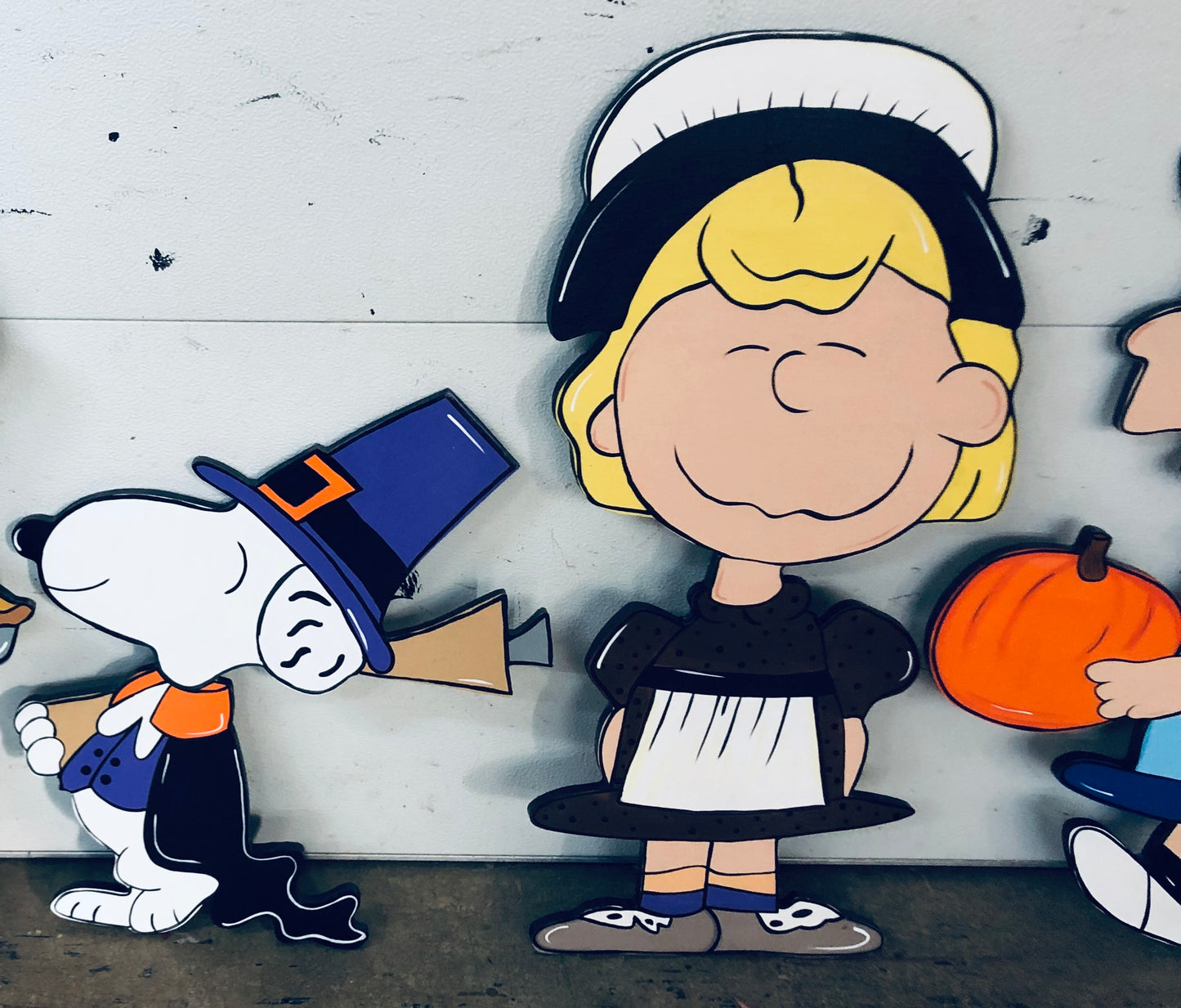 PEANUTS GANG THANKSGIVING WOOD OUTDOOR LAWN YARD ART SIGN, SET OF 8, CHARLIE BROWN