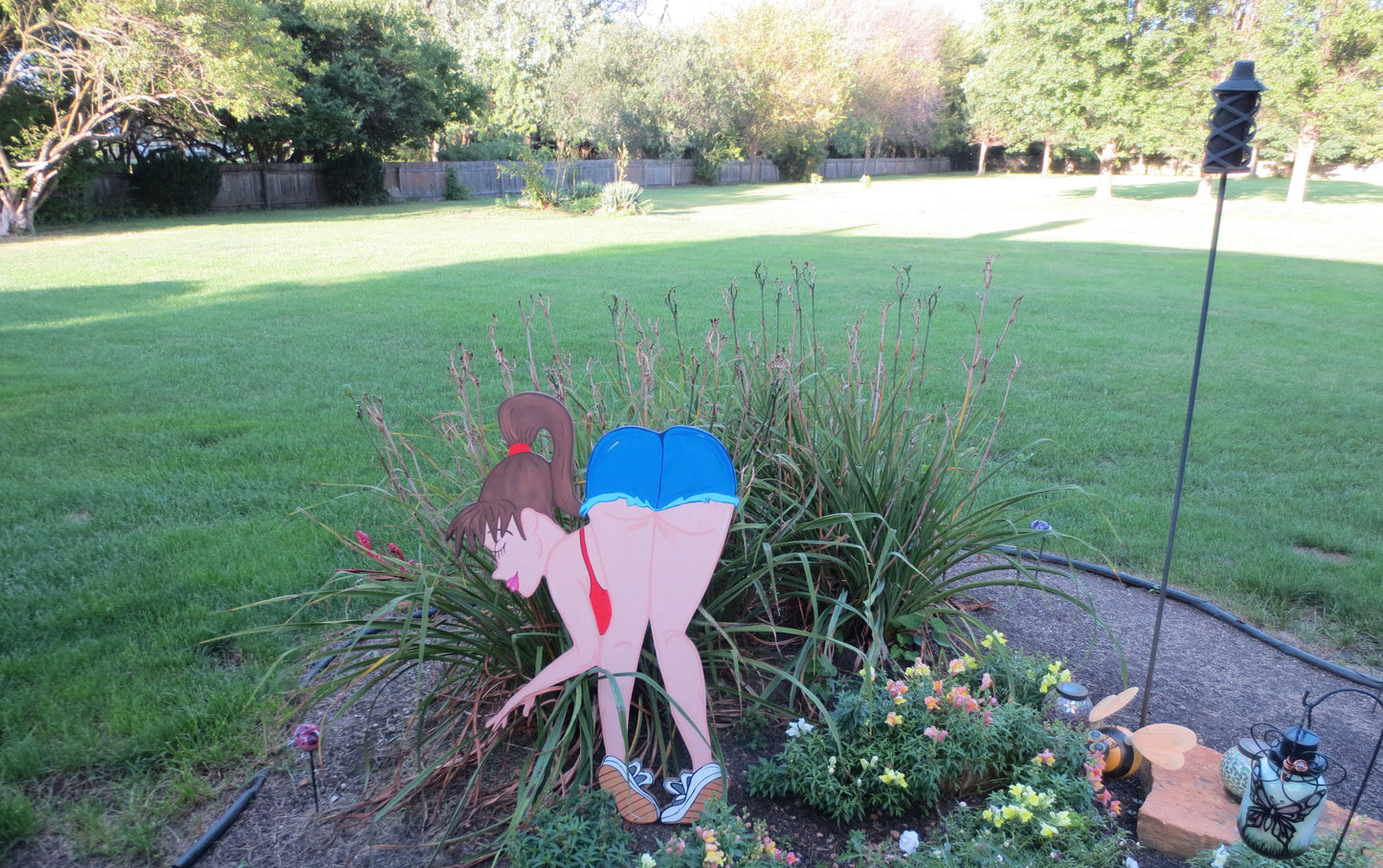 WOMAN BENDING OVER GARDENING, WOOD OUTDOOR YARD ART SIGN, GARDEN DECORATION