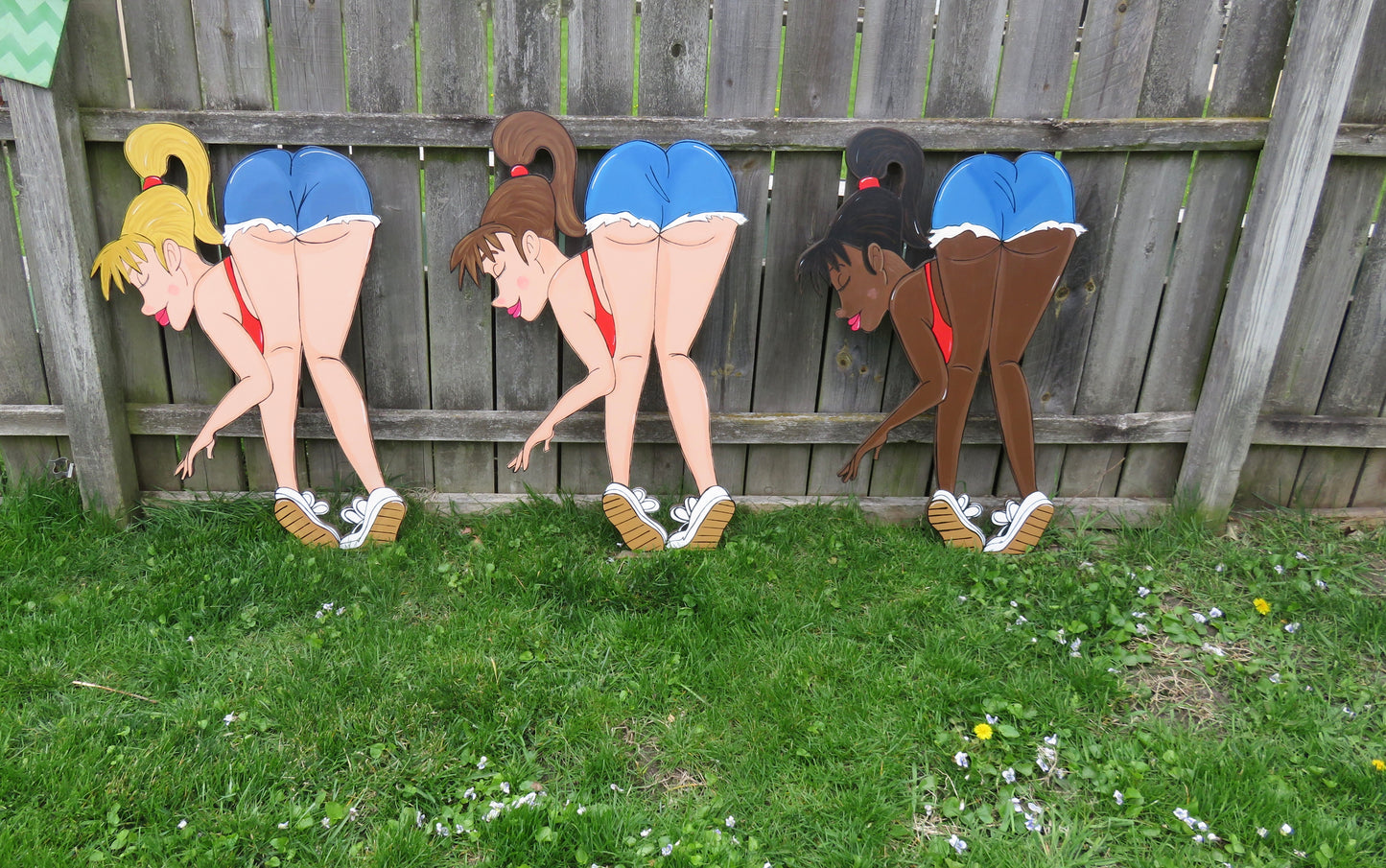 WOMAN BENDING OVER GARDENING, WOOD OUTDOOR YARD ART SIGN, GARDEN DECORATION