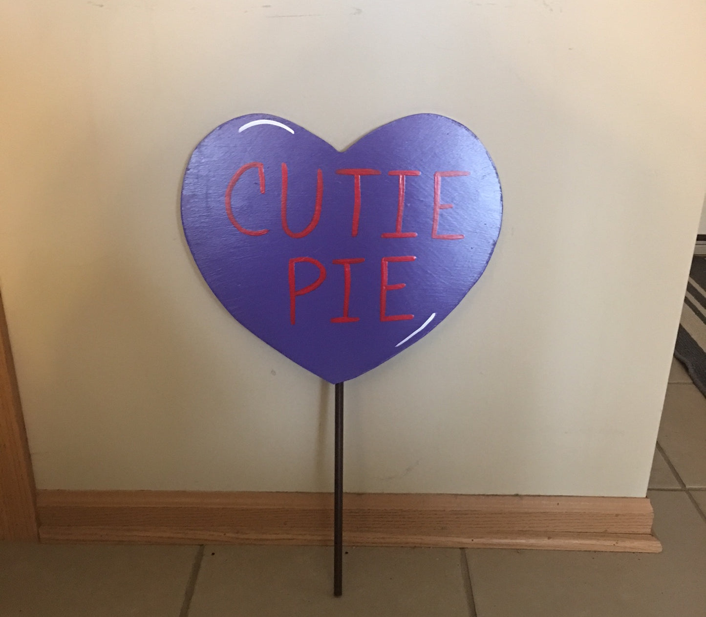 VALENTINE’S DAY CONVERSATION HEART WOOD OUTDOOR YARD ART SIGN, LAWN & GARDEN SIGN