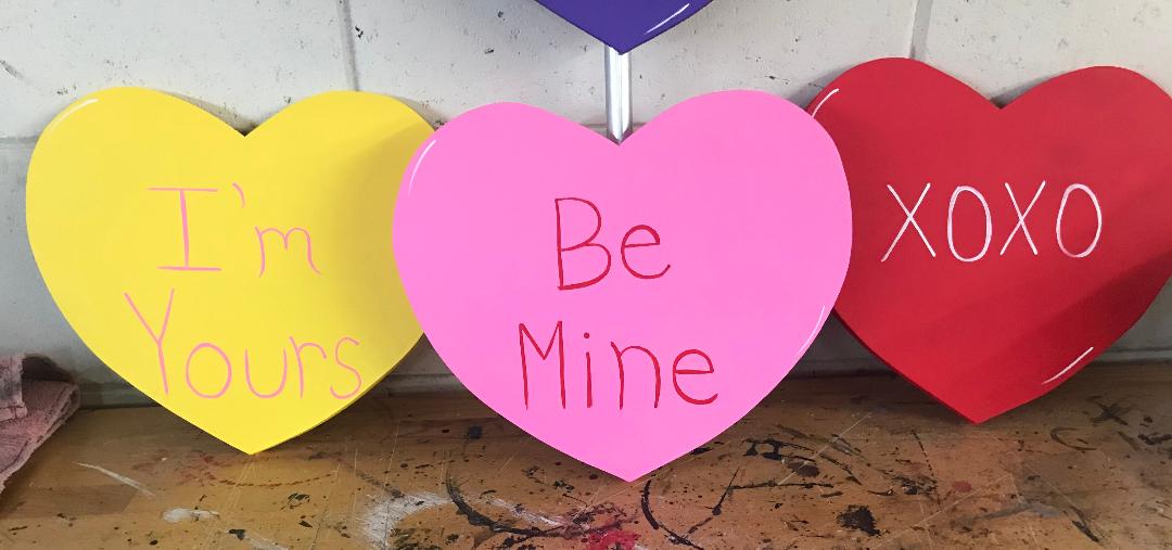 VALENTINE’S DAY CONVERSATION HEART WOOD OUTDOOR YARD ART SIGN, LAWN & GARDEN SIGN