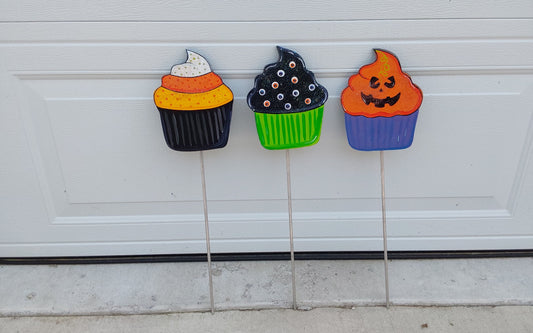 Halloween Cupcakes Candy Corn, Pumpkin, Wood Outdoor Yard Art Sign, Scary Cute Cupcake Lawn Decorations, Garden Stake, Plant Pokes, Set of 3
