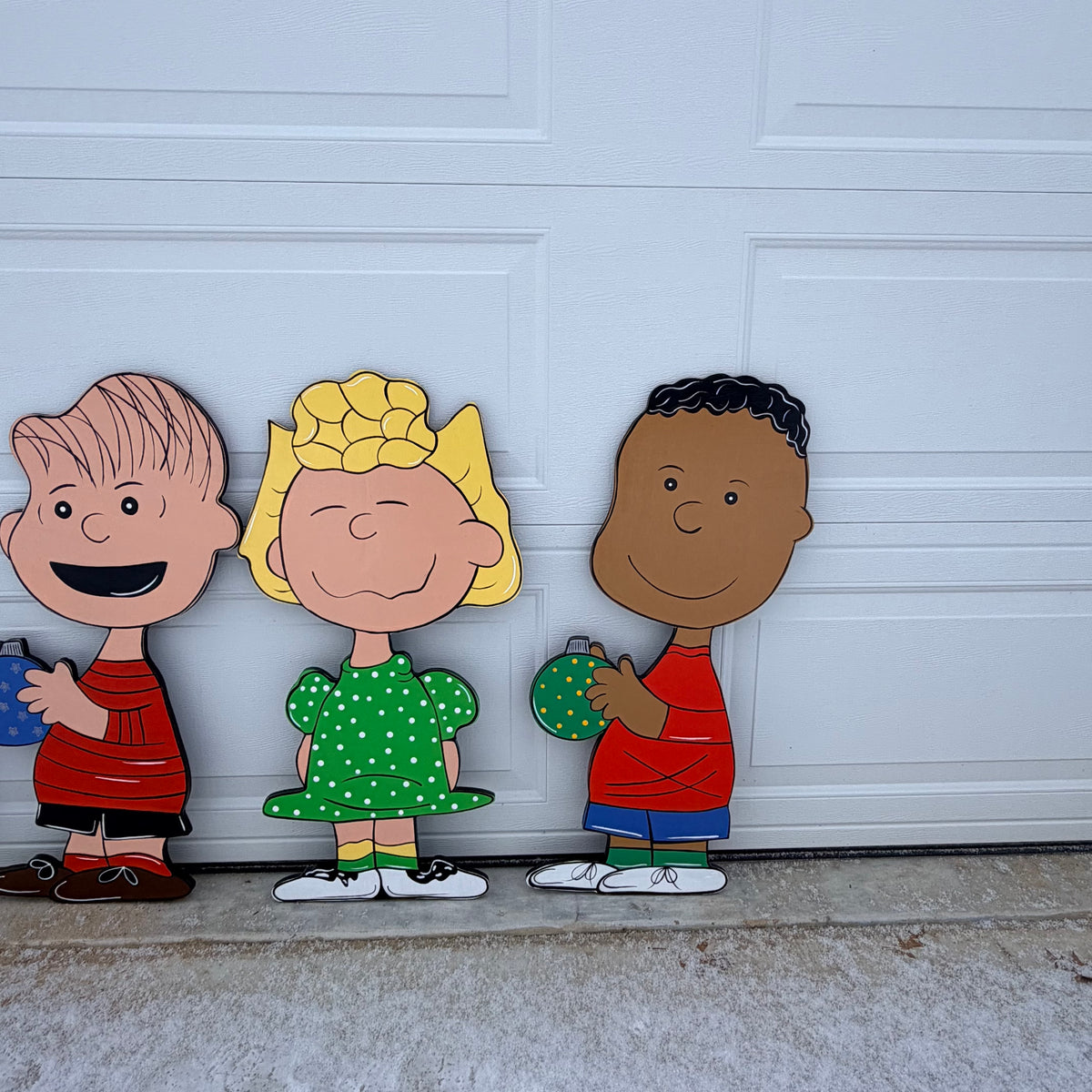 Christmas Characters With Beagle Dog Wood Outdoor Lawn Yard Art Decorations, Set Of 11