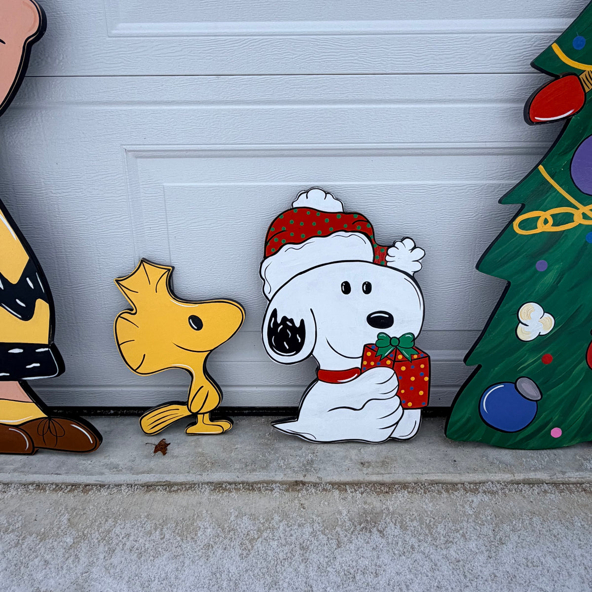 Christmas Characters With Beagle Dog Wood Outdoor Lawn Yard Art Decorations, Set Of 11