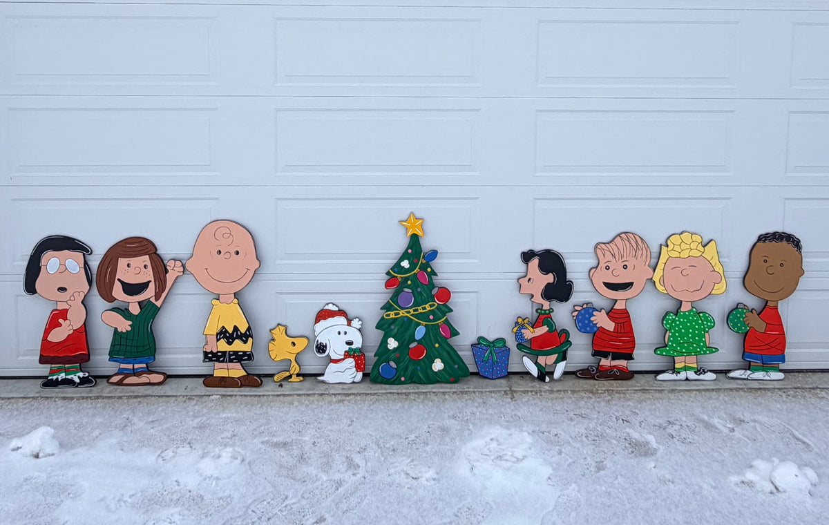 Christmas Characters With Beagle Dog Wood Outdoor Lawn Yard Art Decorations, Set Of 11