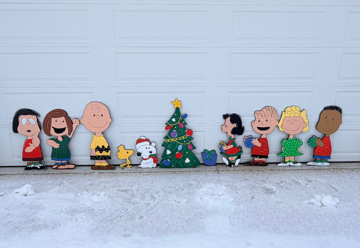 Christmas Characters With Beagle Dog Wood Outdoor Lawn Yard Art Decorations, Set Of 11