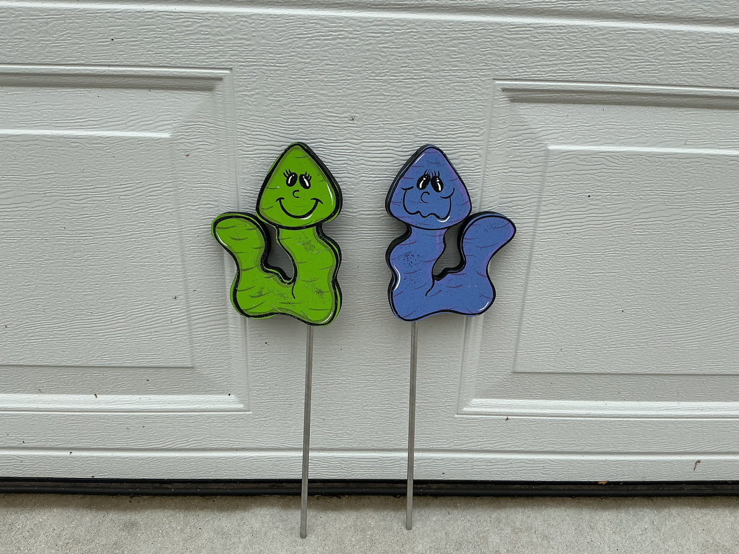 Worm, Earth Worm, Bugs WOOD OUTDOOR Plant Poke, Worm Stake Wood Outdoor Yard Art, Garden Decor, Garden Stake