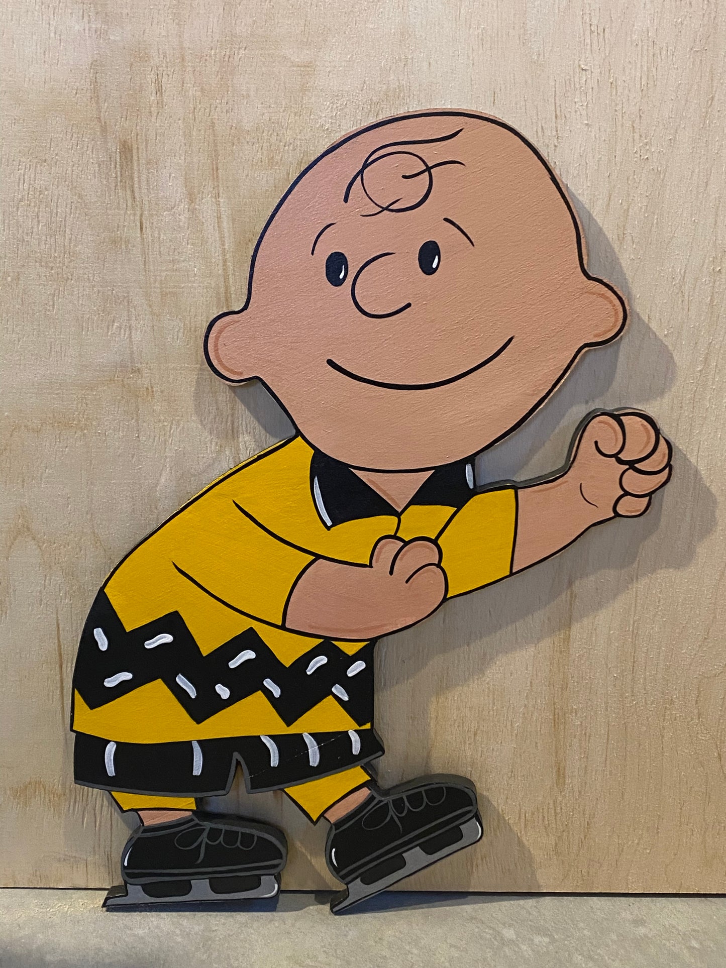Peanut People Charlie Gang Ice Skating Christmas Wood Outdoor Yard Art Sign, Beagle
