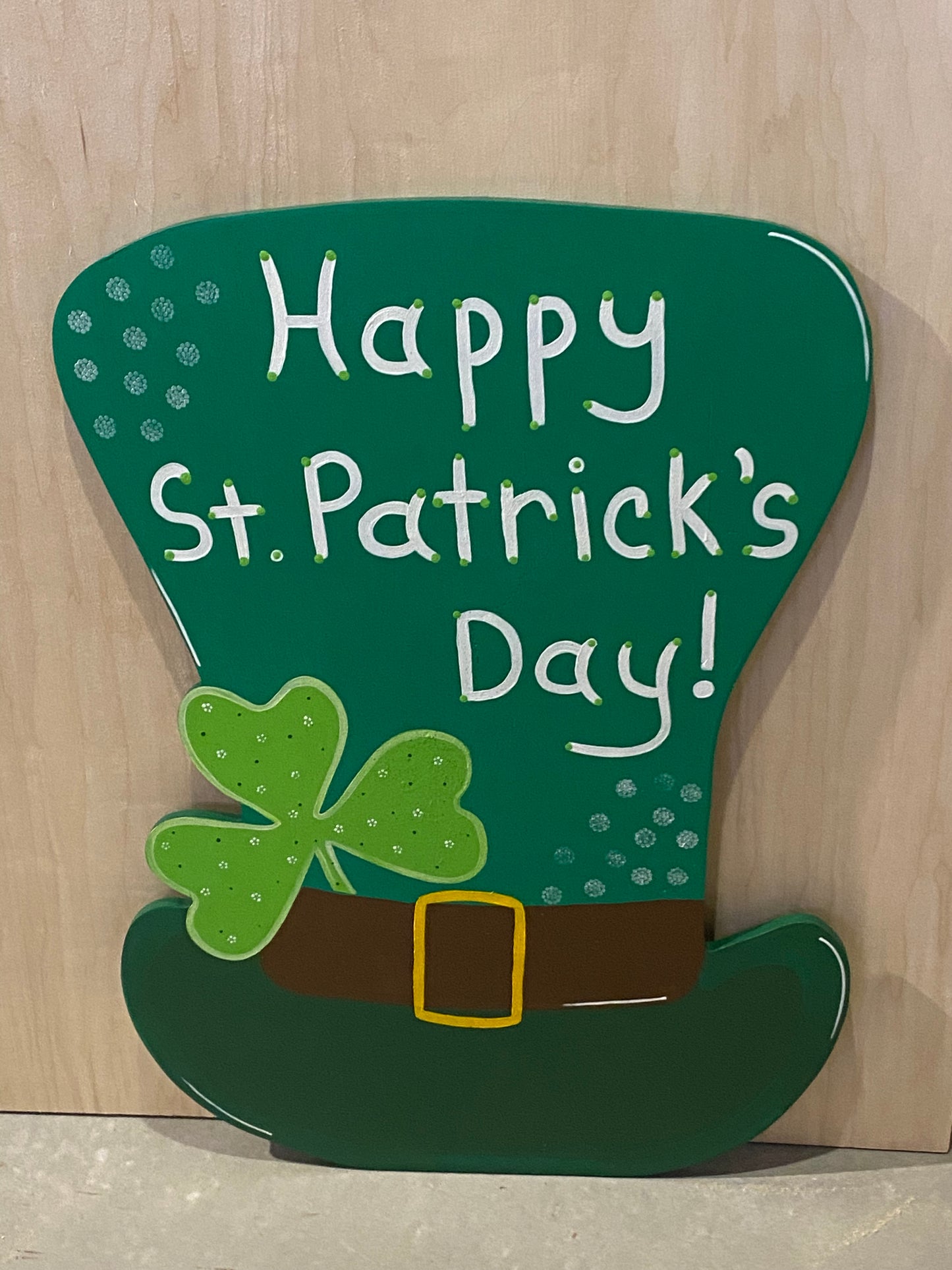 HAPPY ST. PATRICK’S DAY LEPRECHAUN HAT WOOD OUTDOOR YARD ART SIGN