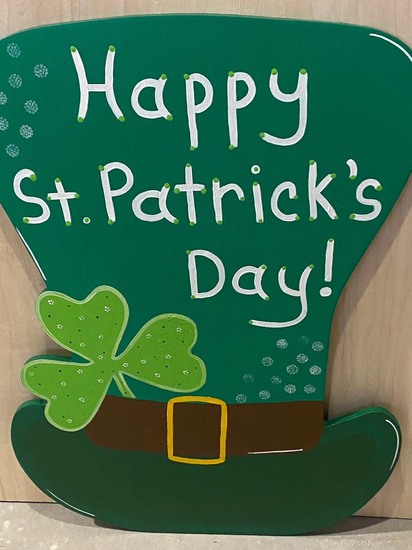 HAPPY ST. PATRICK’S DAY LEPRECHAUN HAT WOOD OUTDOOR YARD ART SIGN