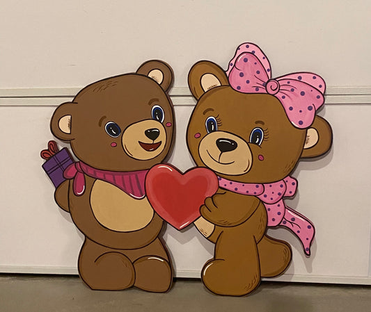 VALENTINE’S DAY BEAR COUPLE HOLDING HEART WOOD OUTDOOR YARD ART DECORATION, VALENTINE WOOD SIGN