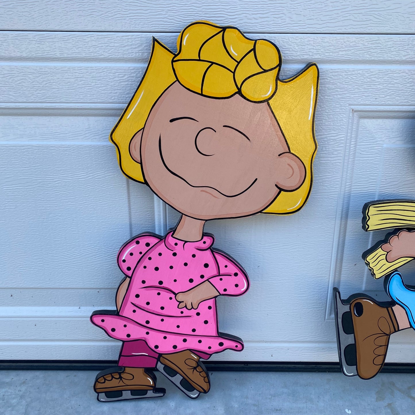 Peanut People Charlie Gang Ice Skating Christmas Wood Outdoor Yard Art Sign, Beagle