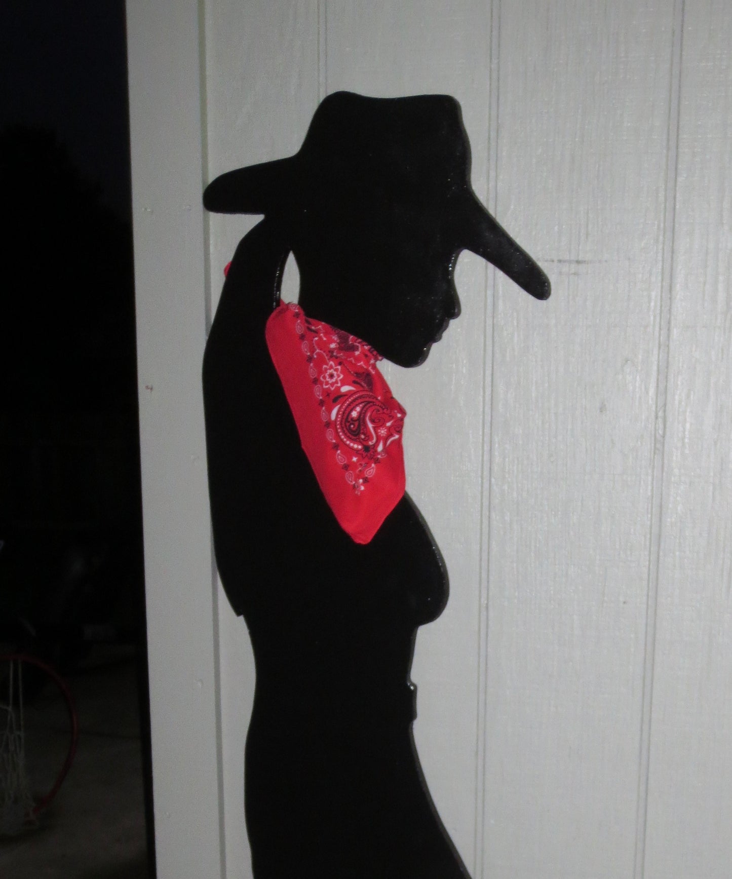 LEANING COWGIRL SILHOUETTE/SHADOW WOOD OUTDOOR YARD & LAWN SIGN, YARD ART